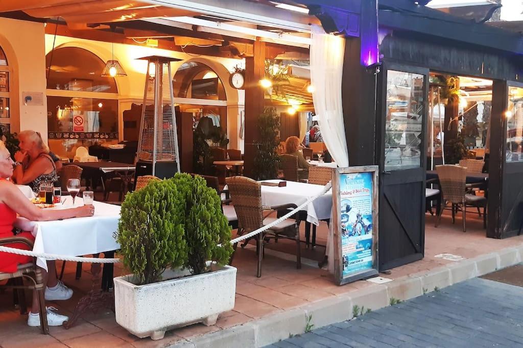 Adventure Harbour Apartment Torrevieja Ngoại thất bức ảnh