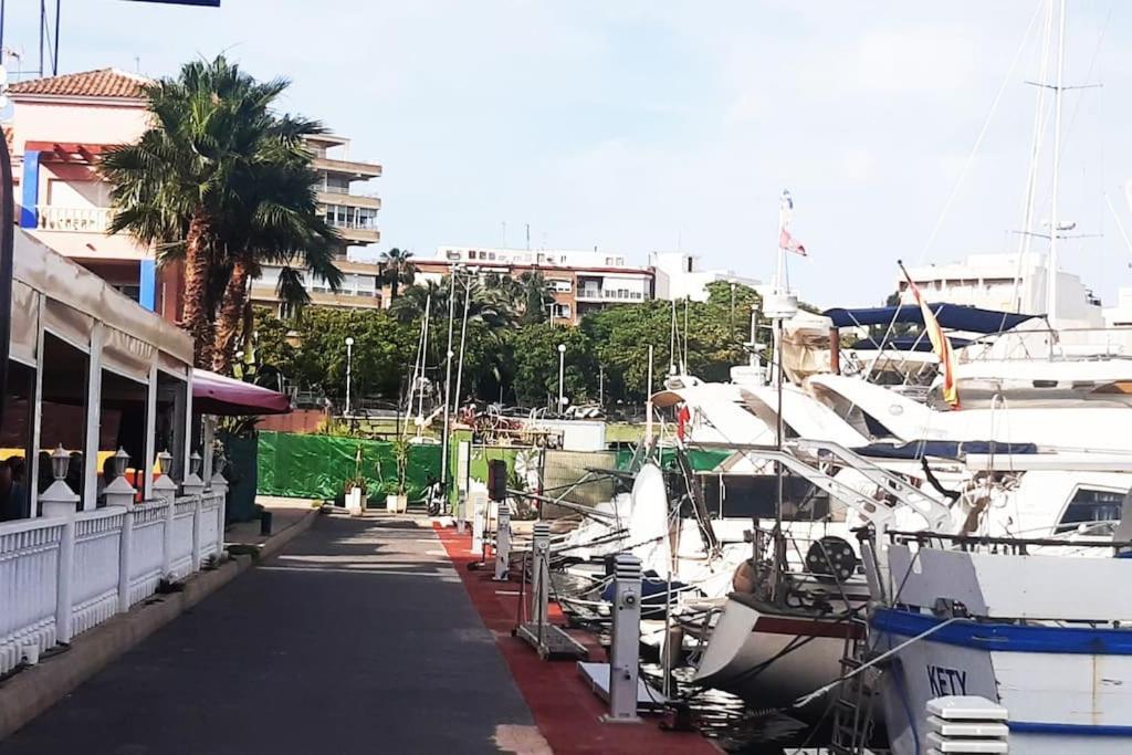 Adventure Harbour Apartment Torrevieja Ngoại thất bức ảnh