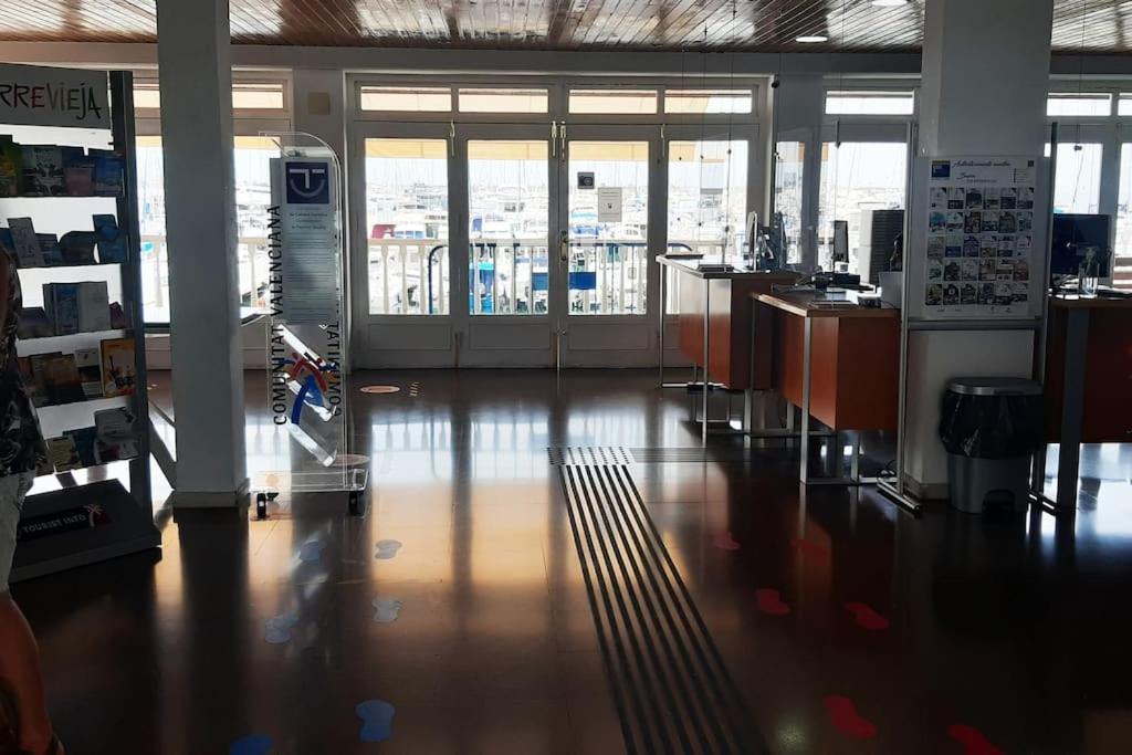 Adventure Harbour Apartment Torrevieja Ngoại thất bức ảnh